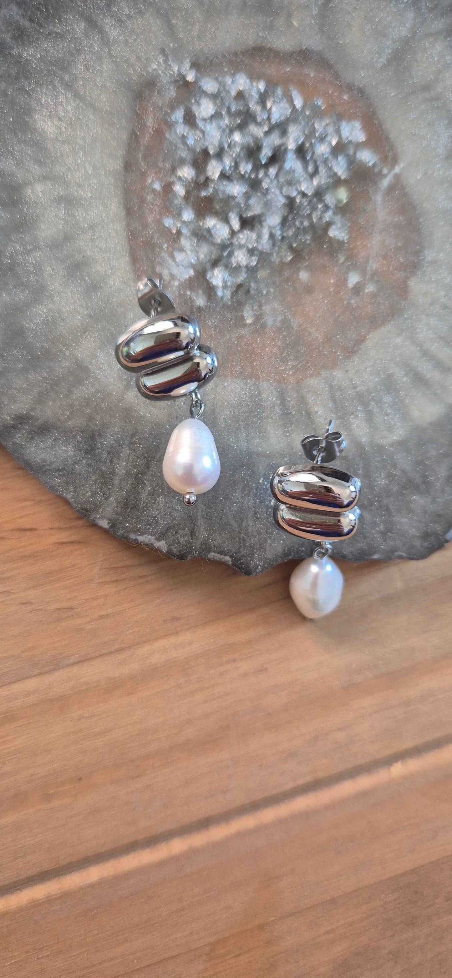 Sea Whisper Pearl Earrings